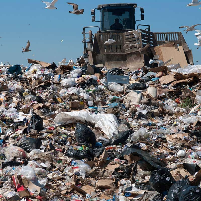 Photo of a pile of rubbish in a landfill site